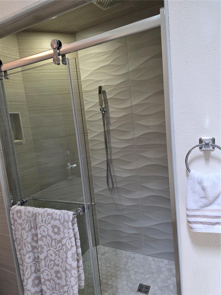 QUEEN ANNE GATE - Residential