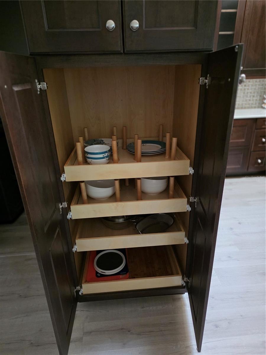 QUEEN ANNE GATE - Residential