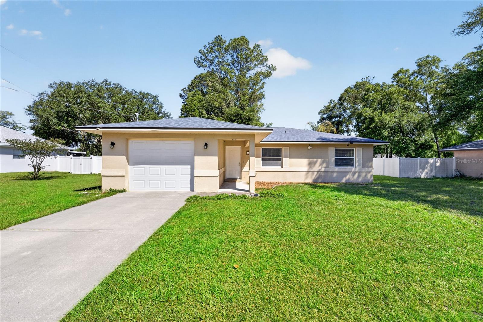 44 REDWOOD ROAD