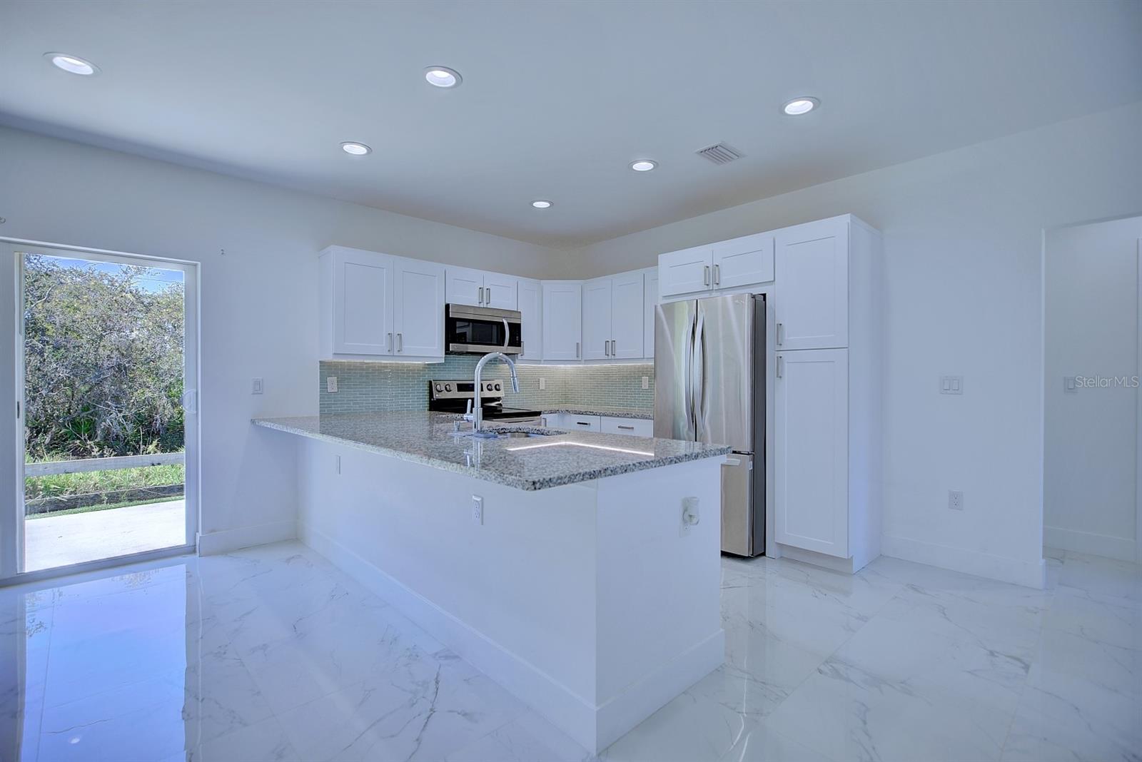 SEBRING COUNTRY ESTATE SEC 03 - Residential