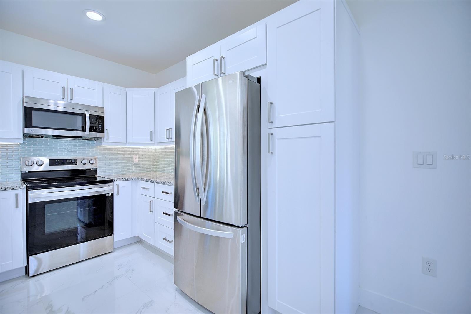 SEBRING COUNTRY ESTATE SEC 03 - Residential