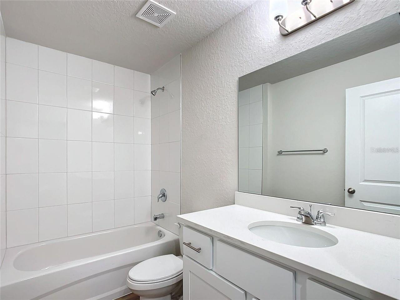 INVERNESS HIGHLANDS UNIT 02 - Residential Lease