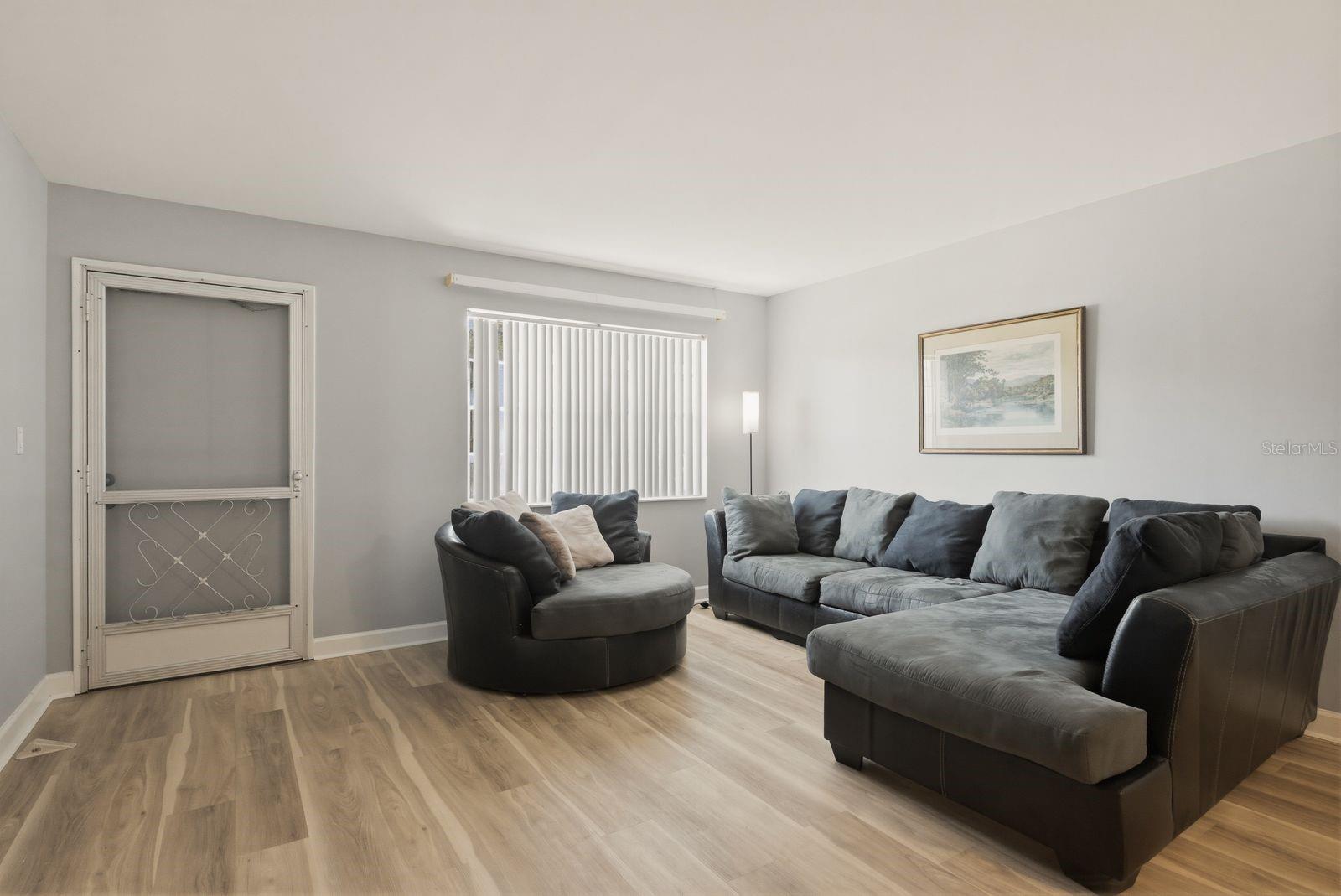 TOWN APTS CONDO - Residential