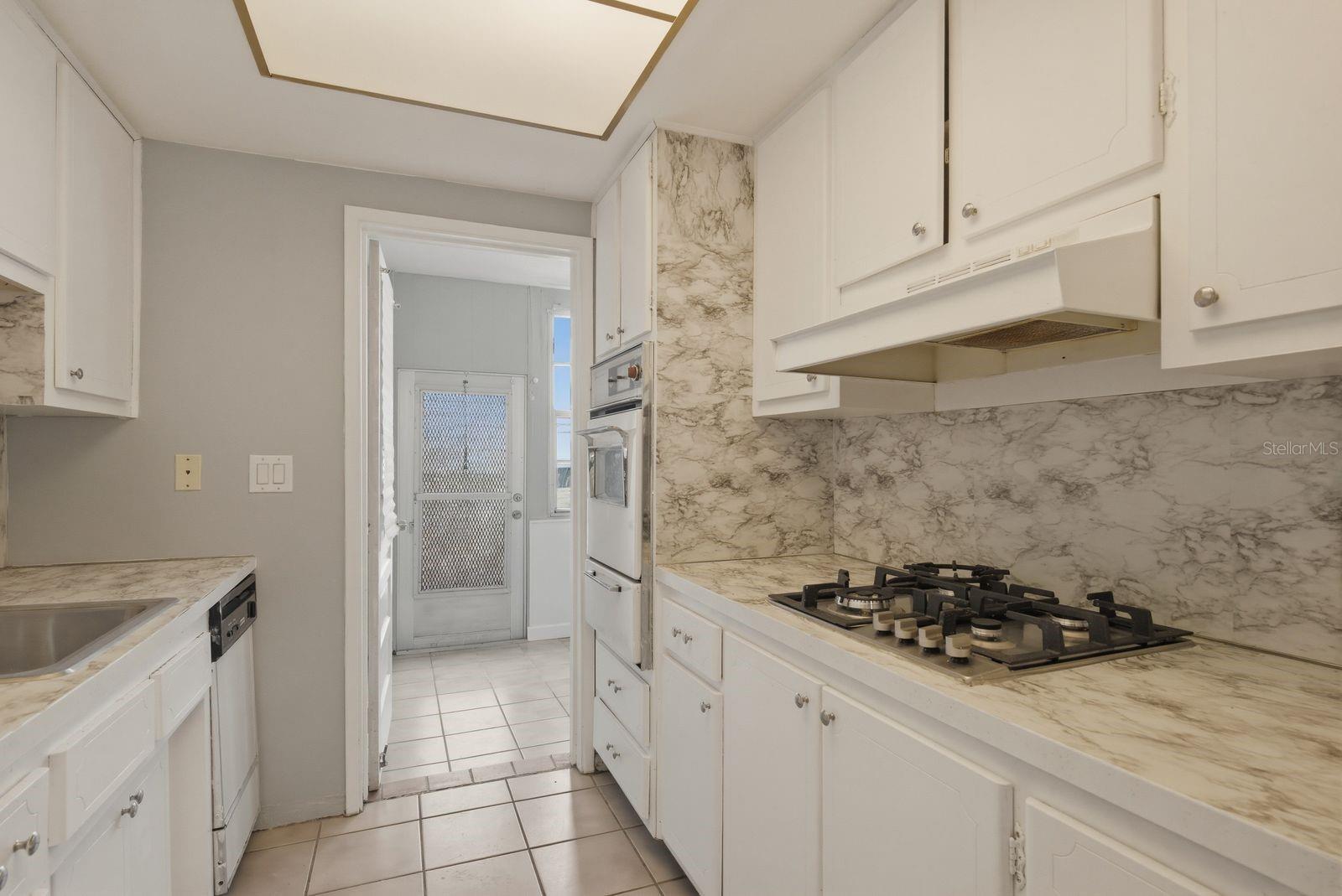 TOWN APTS CONDO - Residential