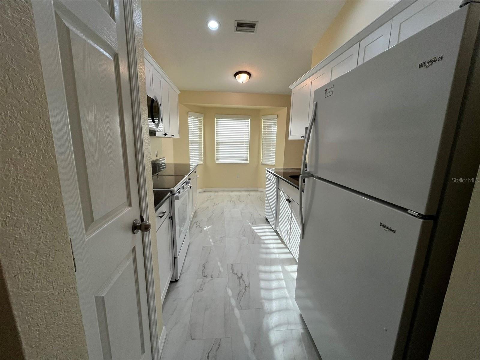 PORT CHARLOTTE SUB 08 - Residential Lease