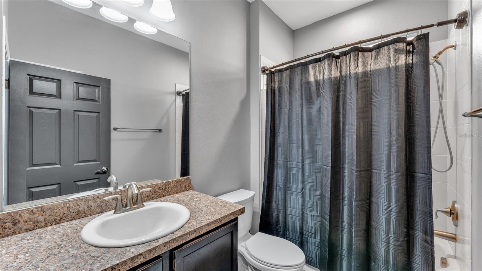 OAK CRK A-D PH 03 - Residential