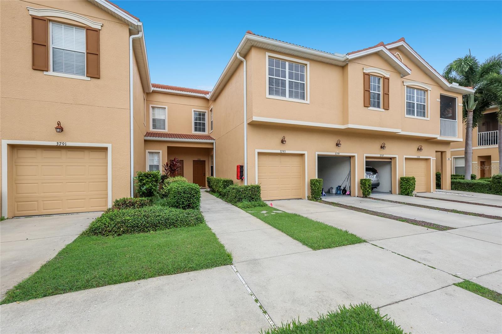 3793 PARKRIDGE CIRCLE 3-105