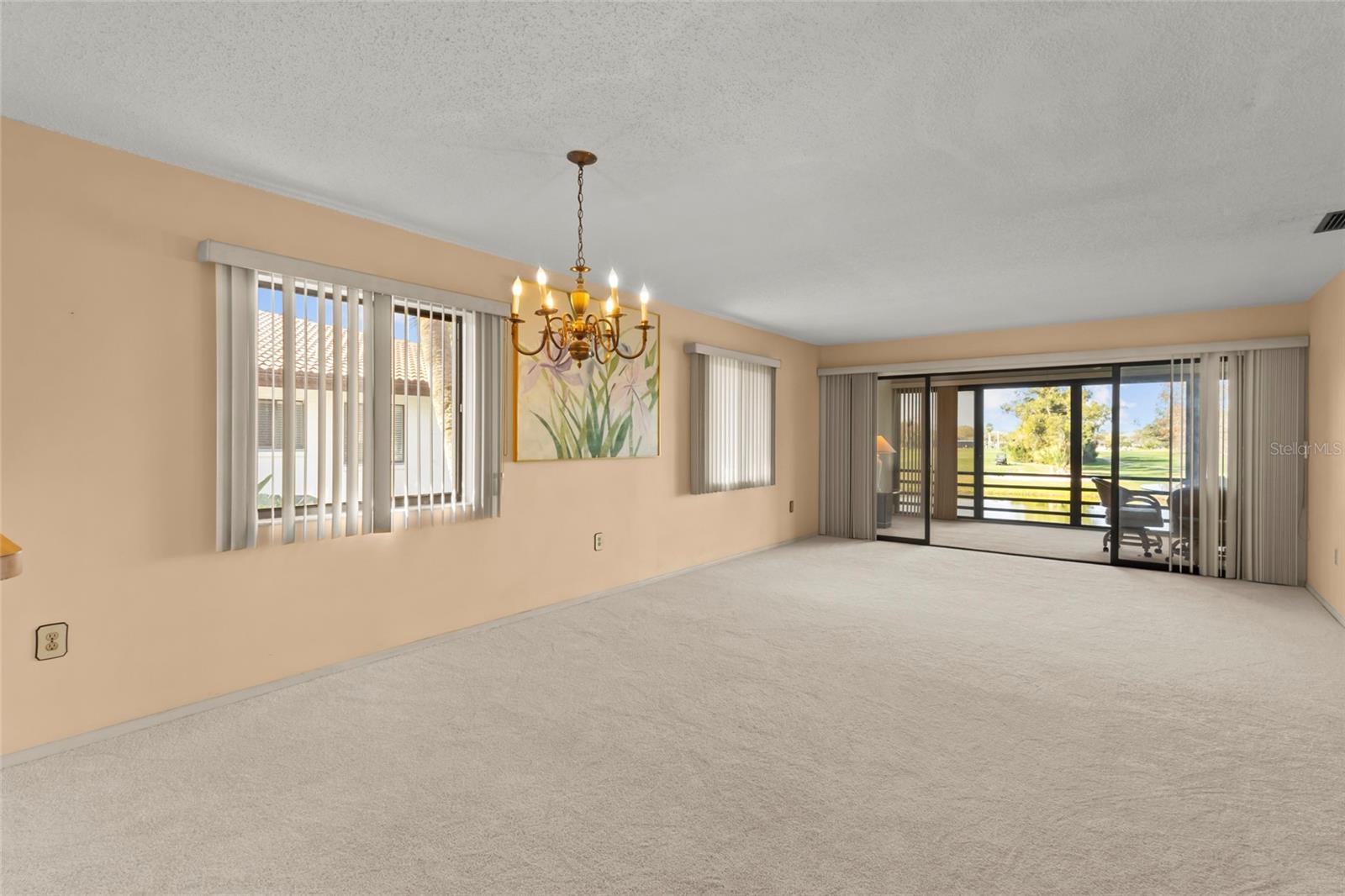 VALENCIA GARDEN III - Residential