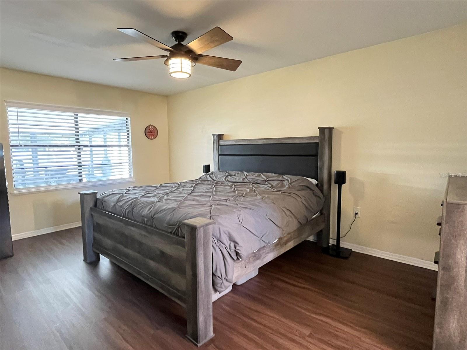 PARK MANOR ESTATES - Residential Lease