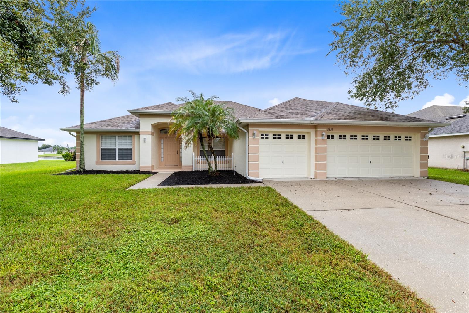 3235 LORIMAR LN