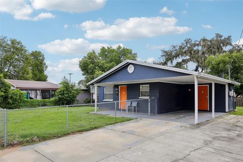 A home in SEFFNER