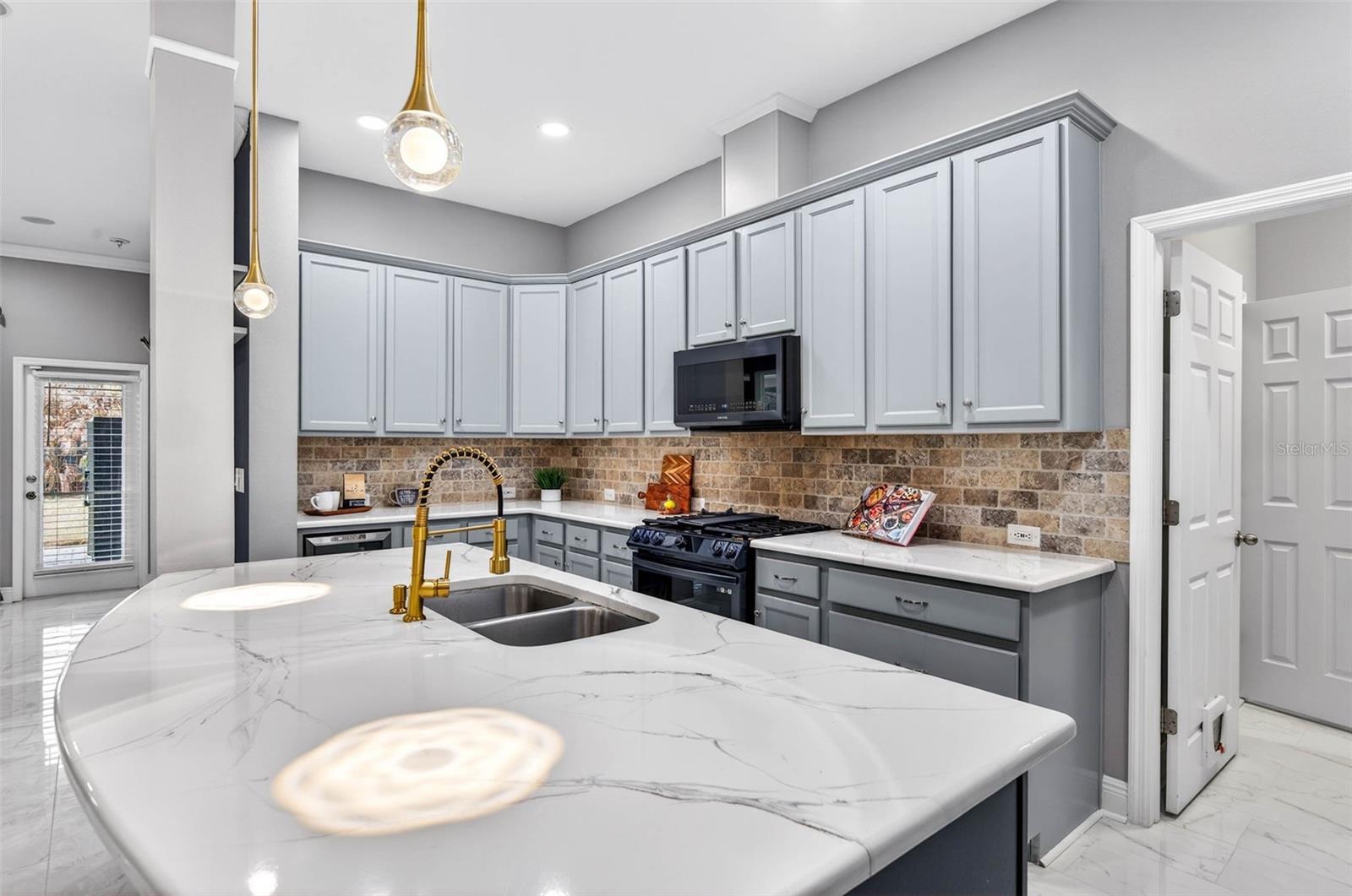 FIISHHAWK RANCH WEST PH 2A/ - Residential