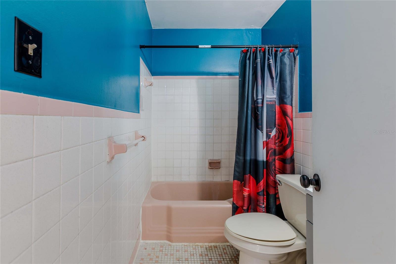 HIGHLAND PINES - Residential