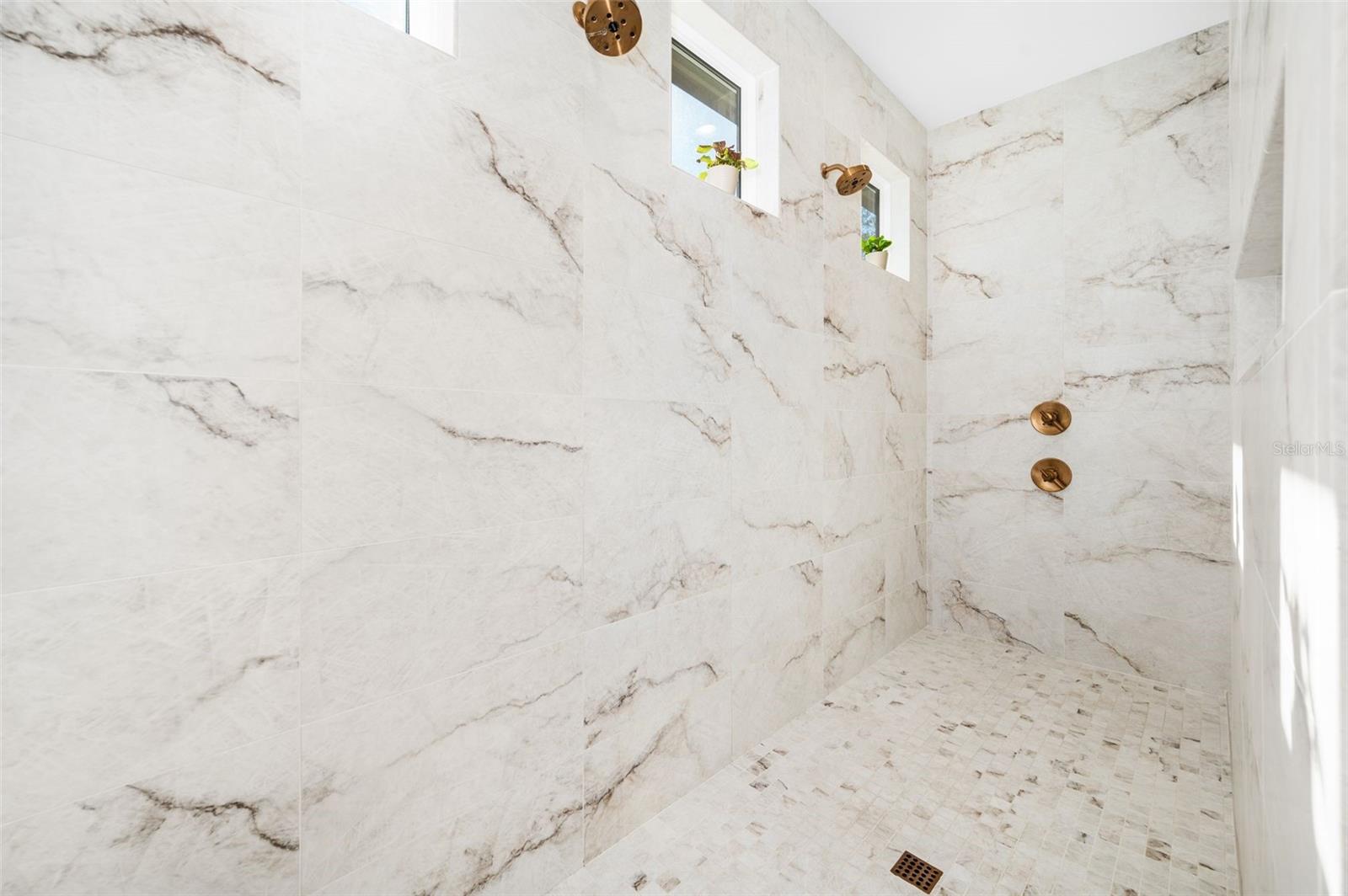 OAKMONT PH 3 PB 35 PG 60 - Residential