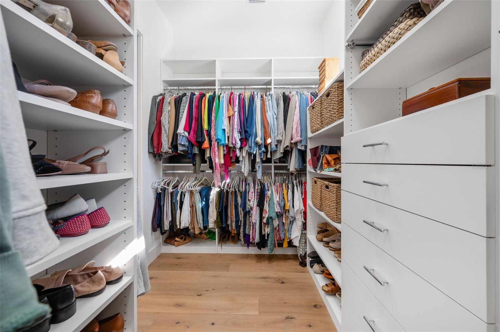 OAKMONT PH 3 PB 35 PG 60 - Residential