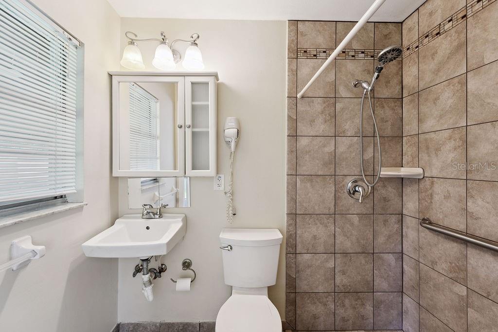 HILLCREST UR SUB - Residential