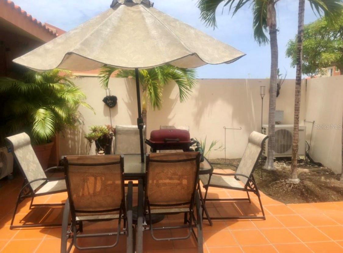 LAS VILLAS EN PALMAS 1 - Residential Lease