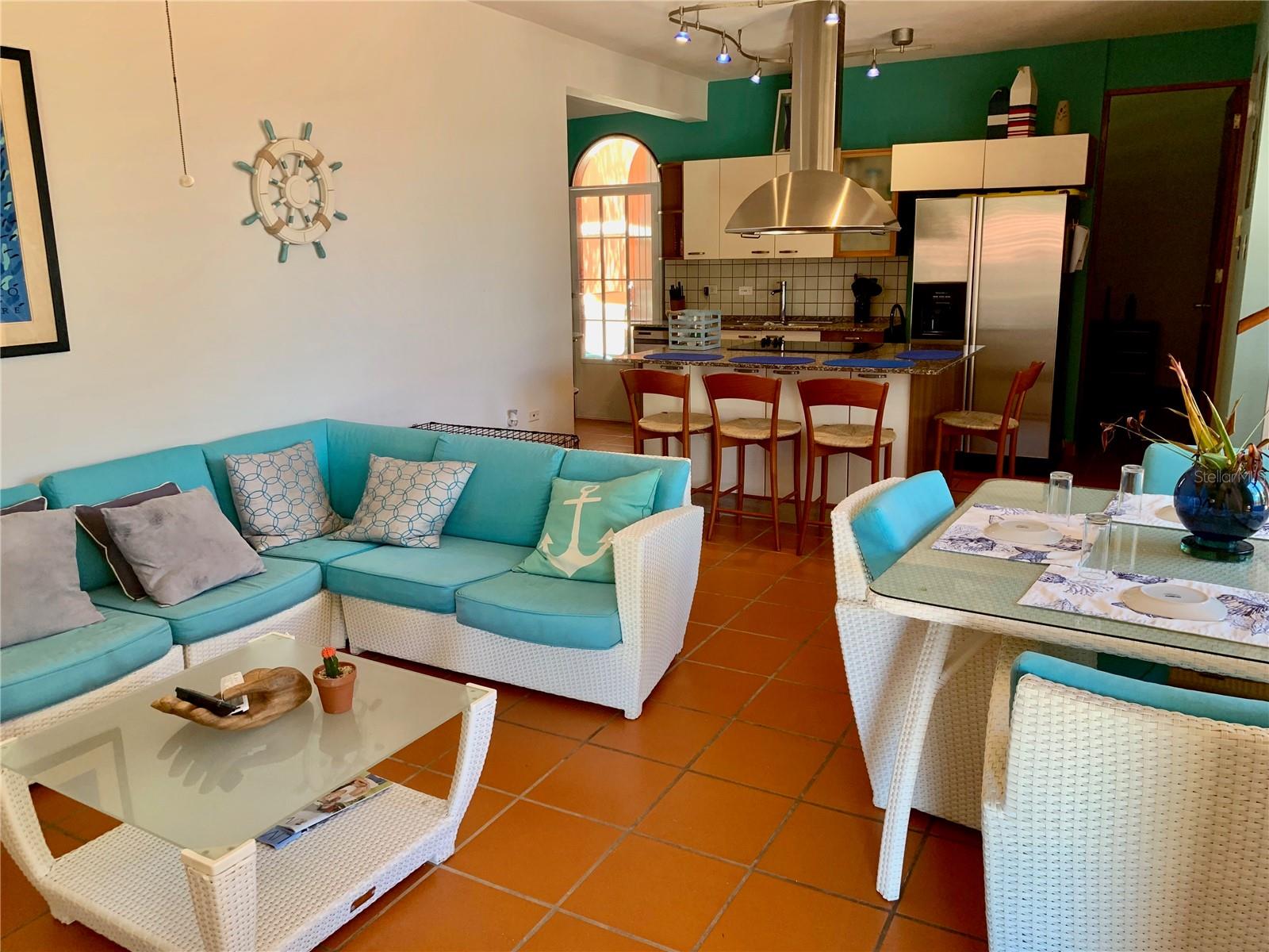 LAS VILLAS EN PALMAS 1 - Residential Lease