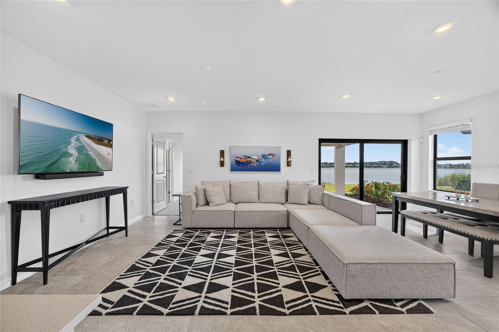 6492 SILVERSTAR DRIVE