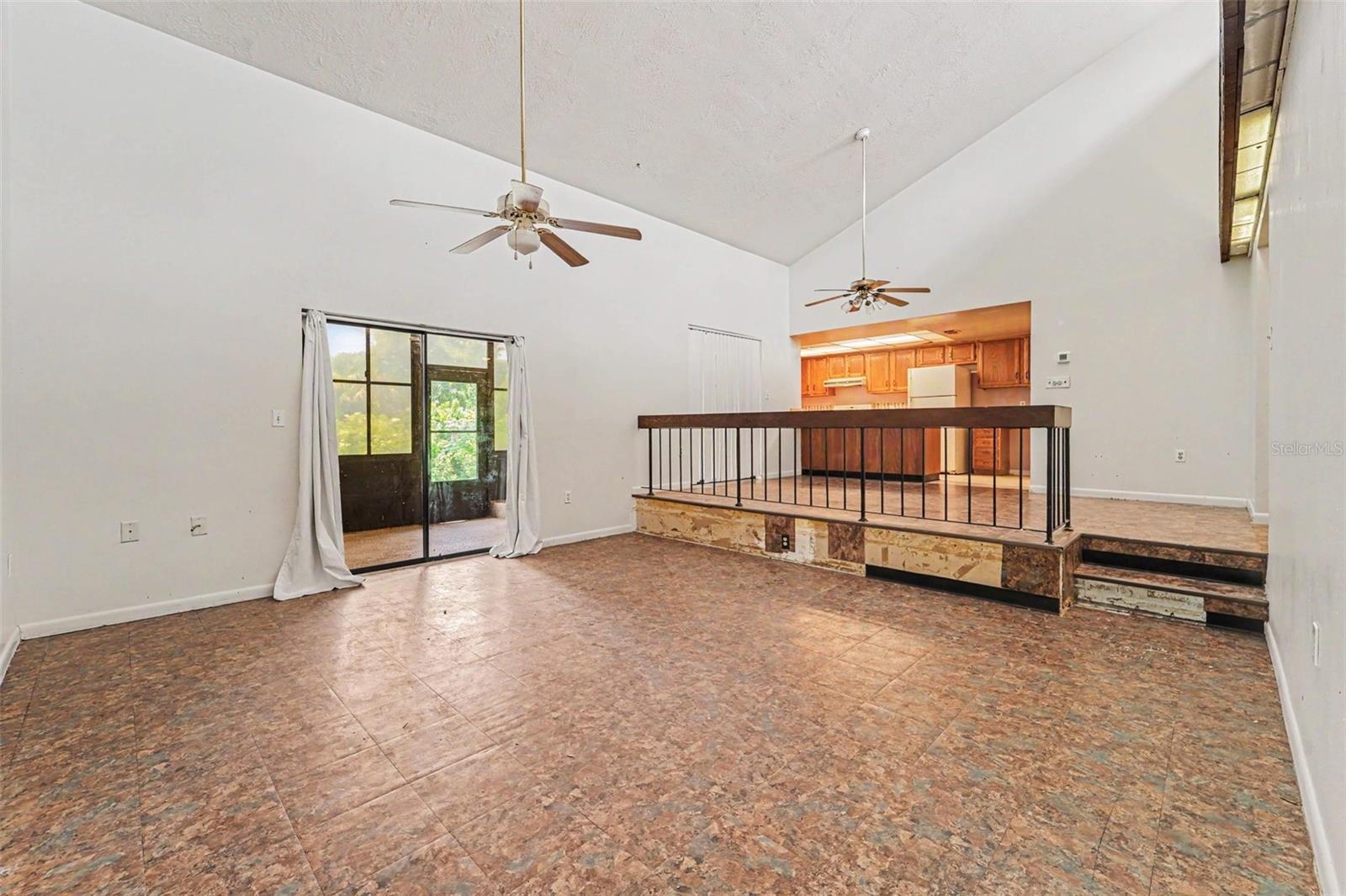 BRANDYWINE CONDO 01 - Residential