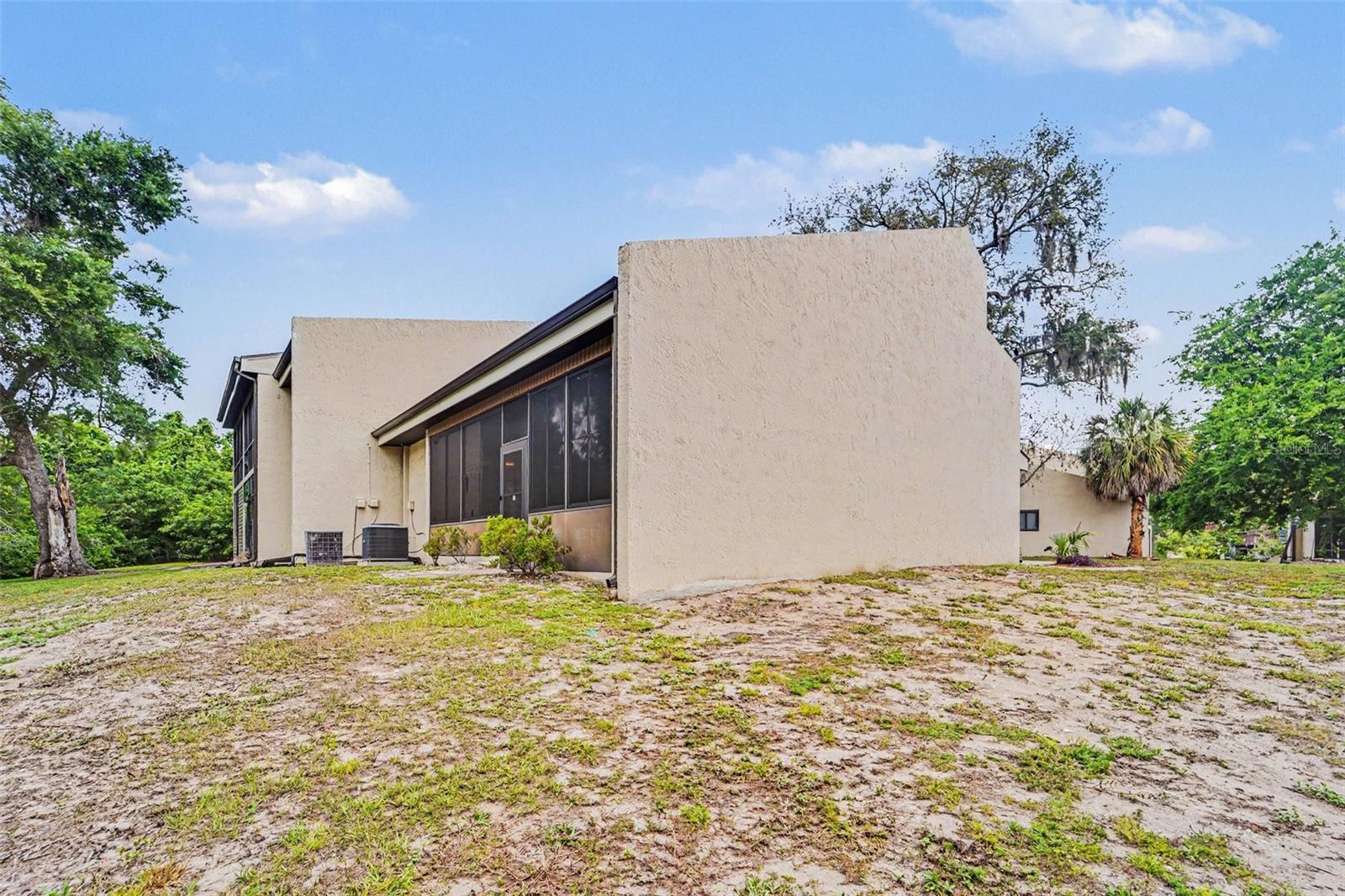 7104 KIRSCH CT 1