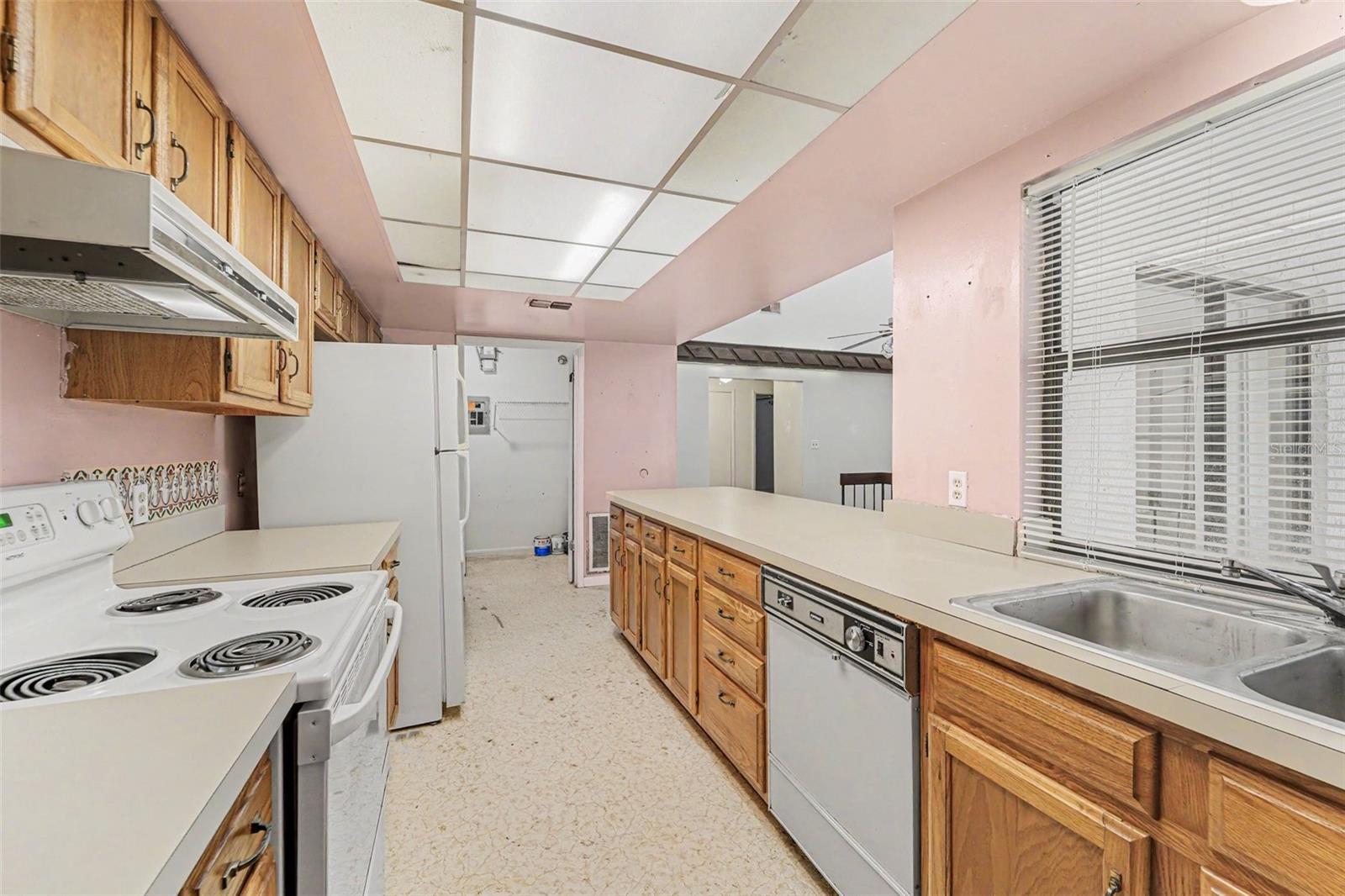 BRANDYWINE CONDO 01 - Residential