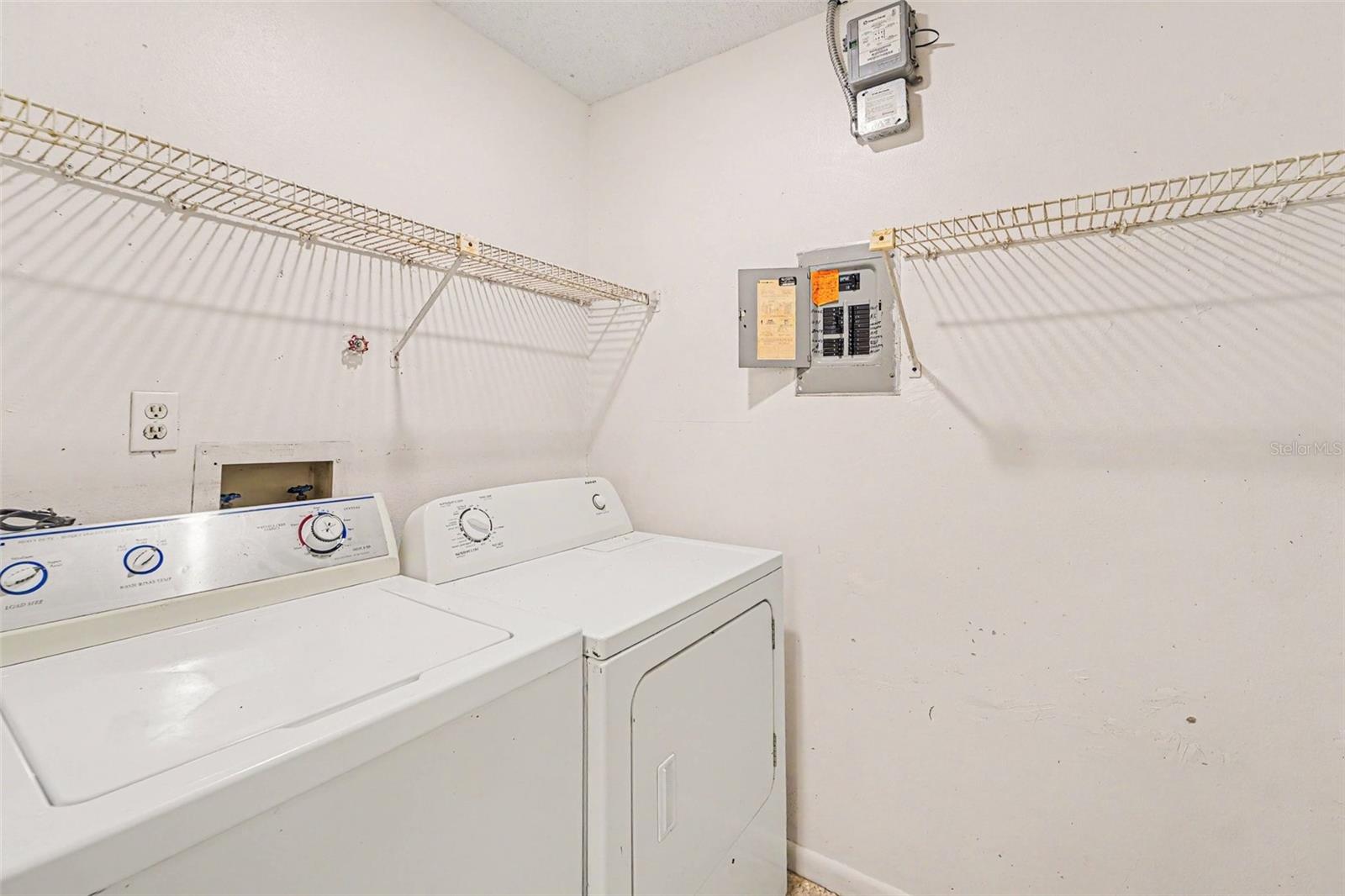 BRANDYWINE CONDO 01 - Residential