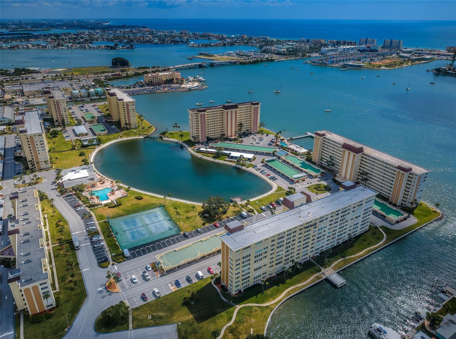 CONCORD TOWERS CONDO - Residential