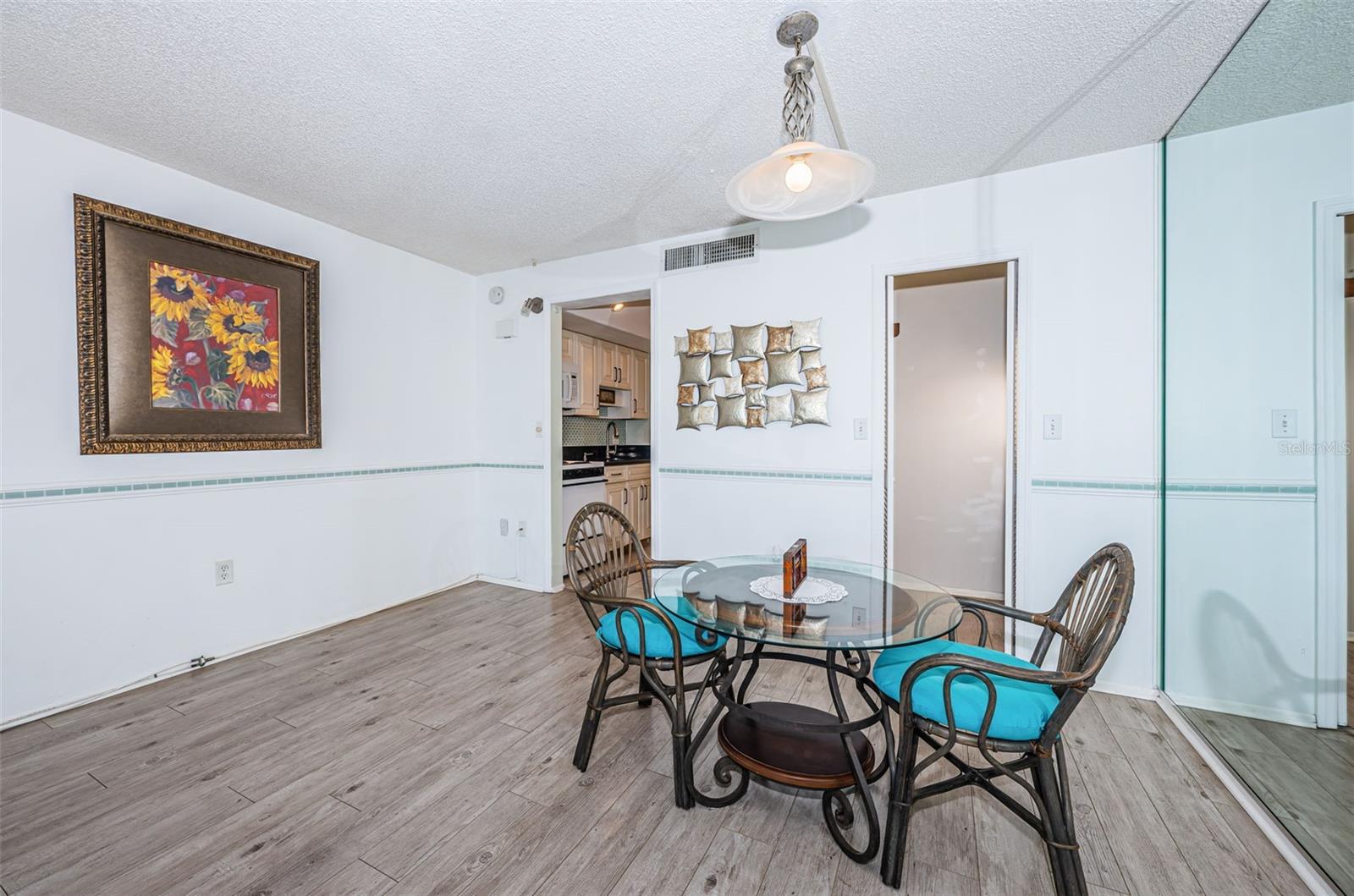 CONCORD TOWERS CONDO - Residential