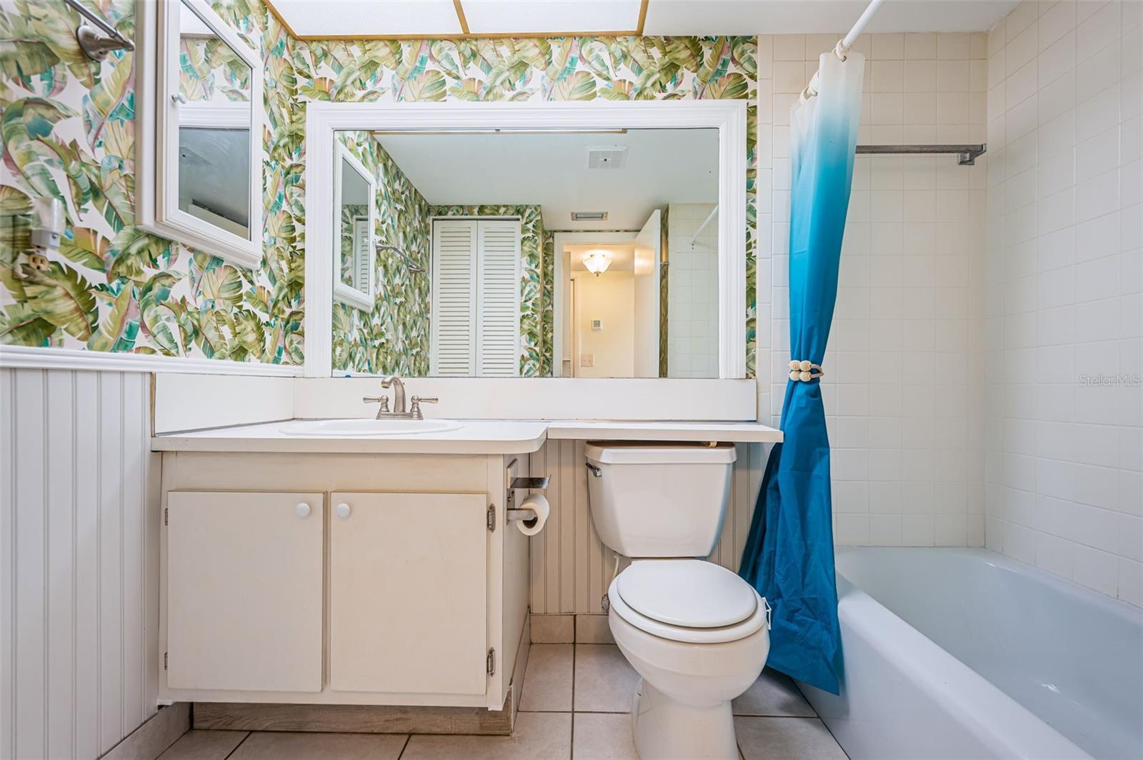 CONCORD TOWERS CONDO - Residential