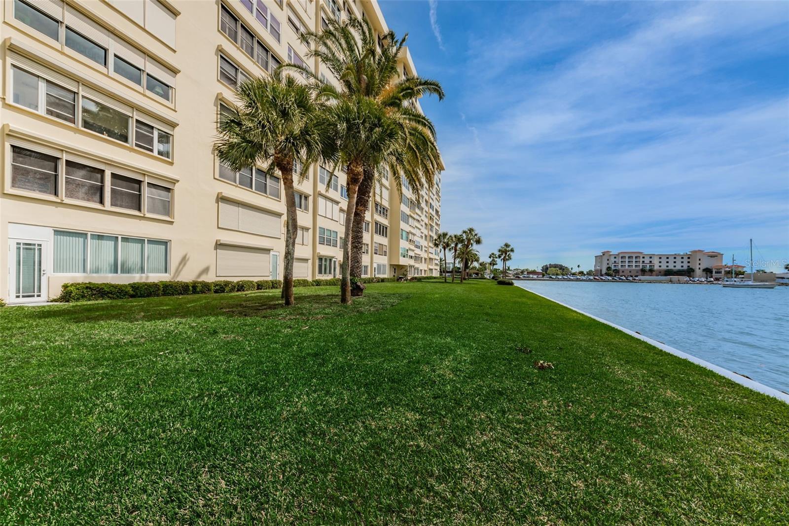 CONCORD TOWERS CONDO - Residential