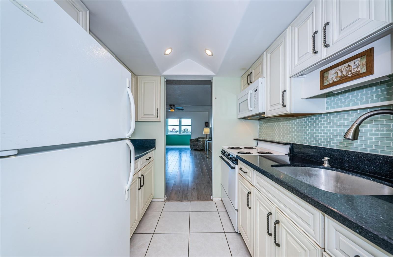 CONCORD TOWERS CONDO - Residential