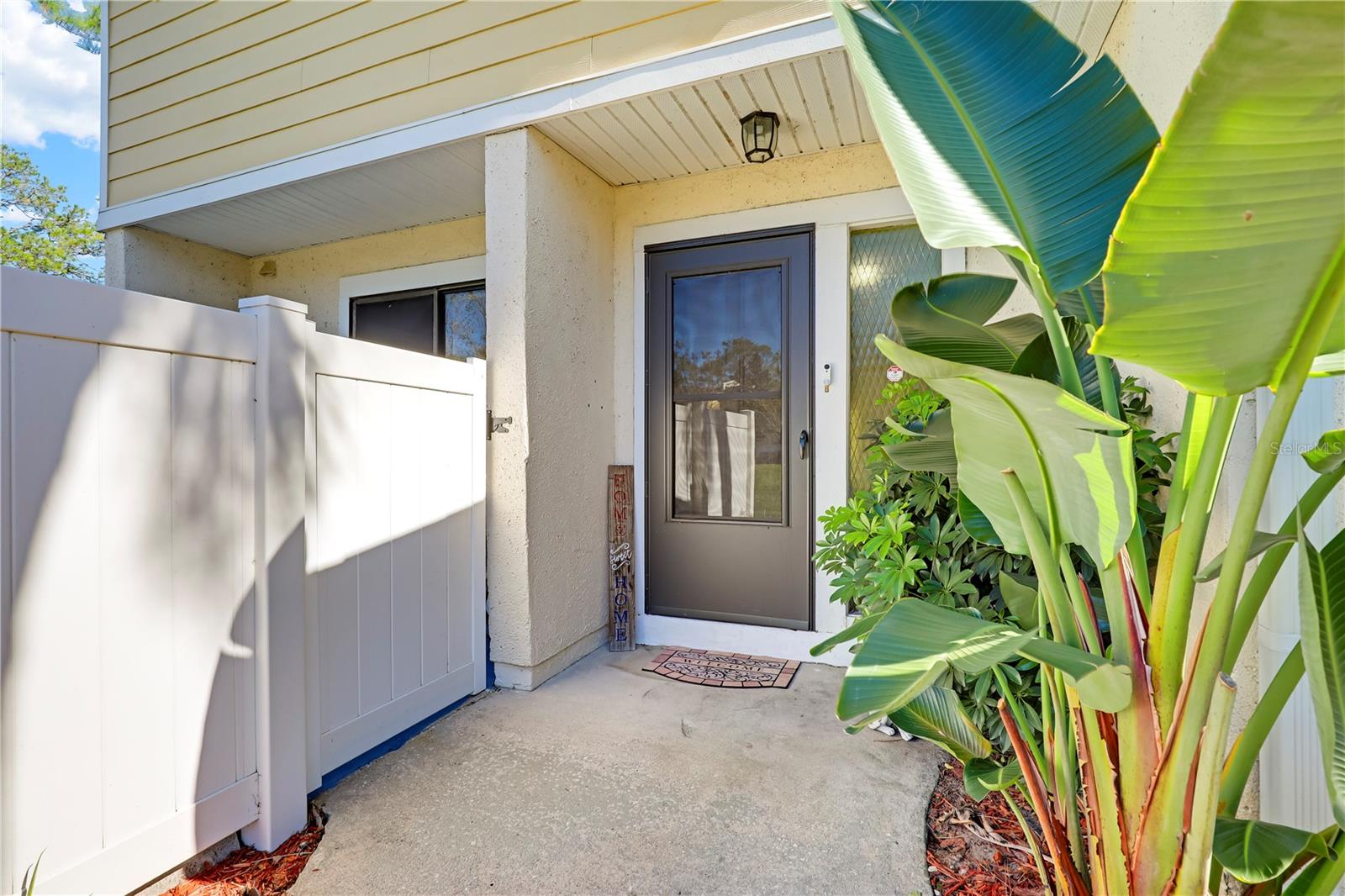 LOS LAGOS CONDO - Residential