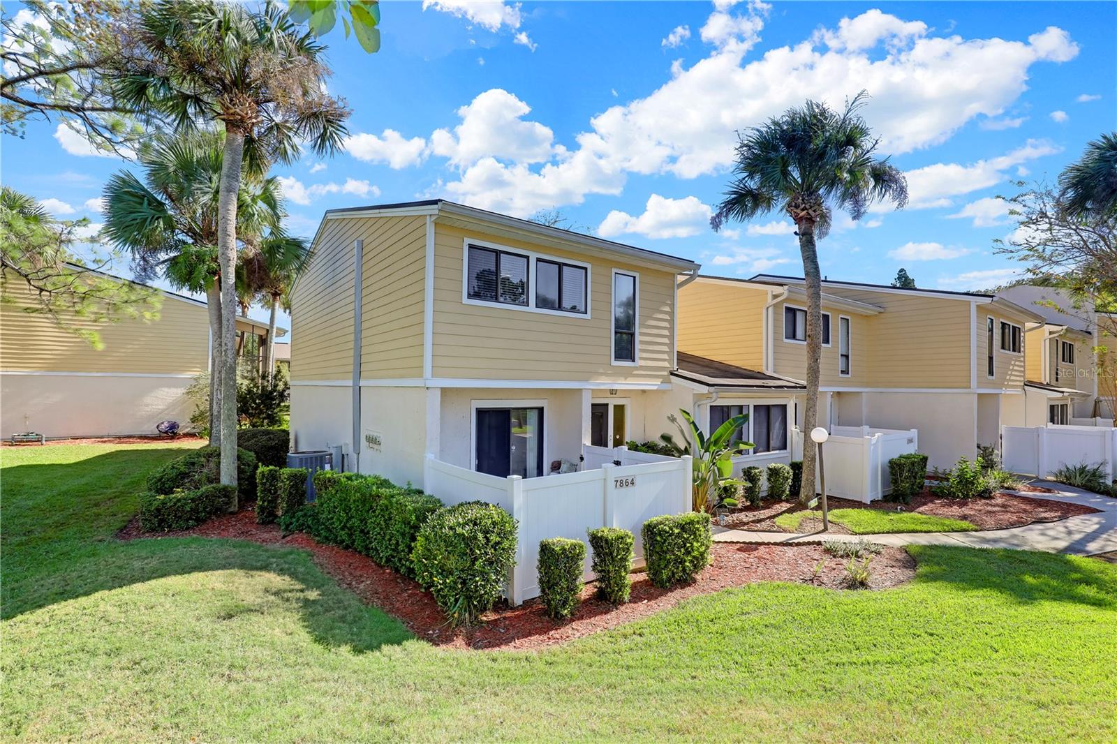 LOS LAGOS CONDO - Residential