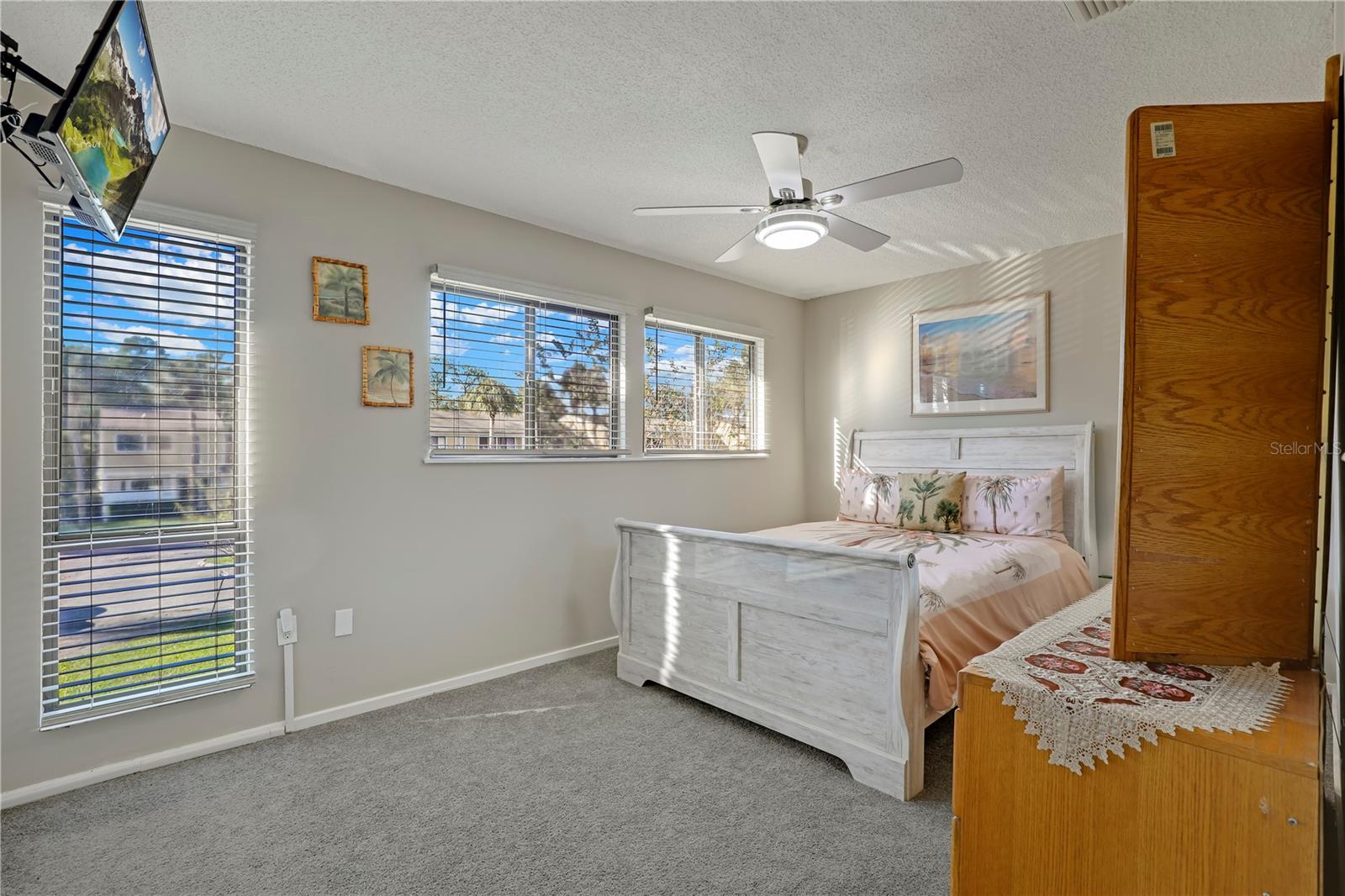 LOS LAGOS CONDO - Residential