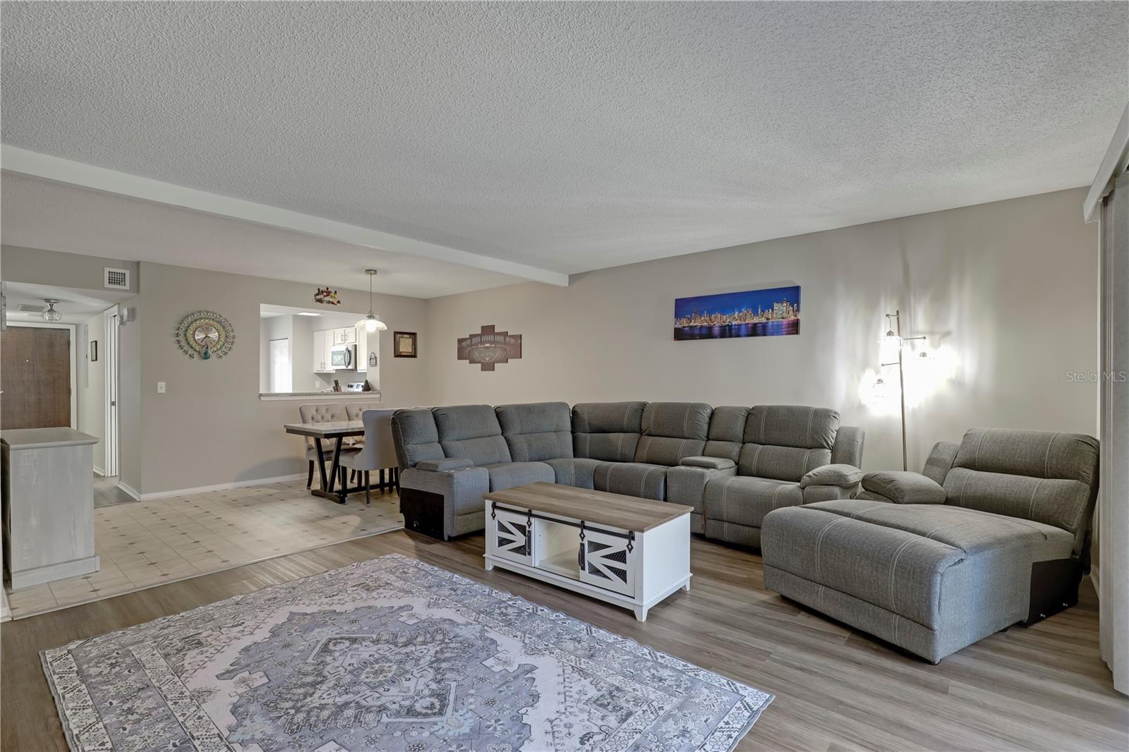 LOS LAGOS CONDO - Residential