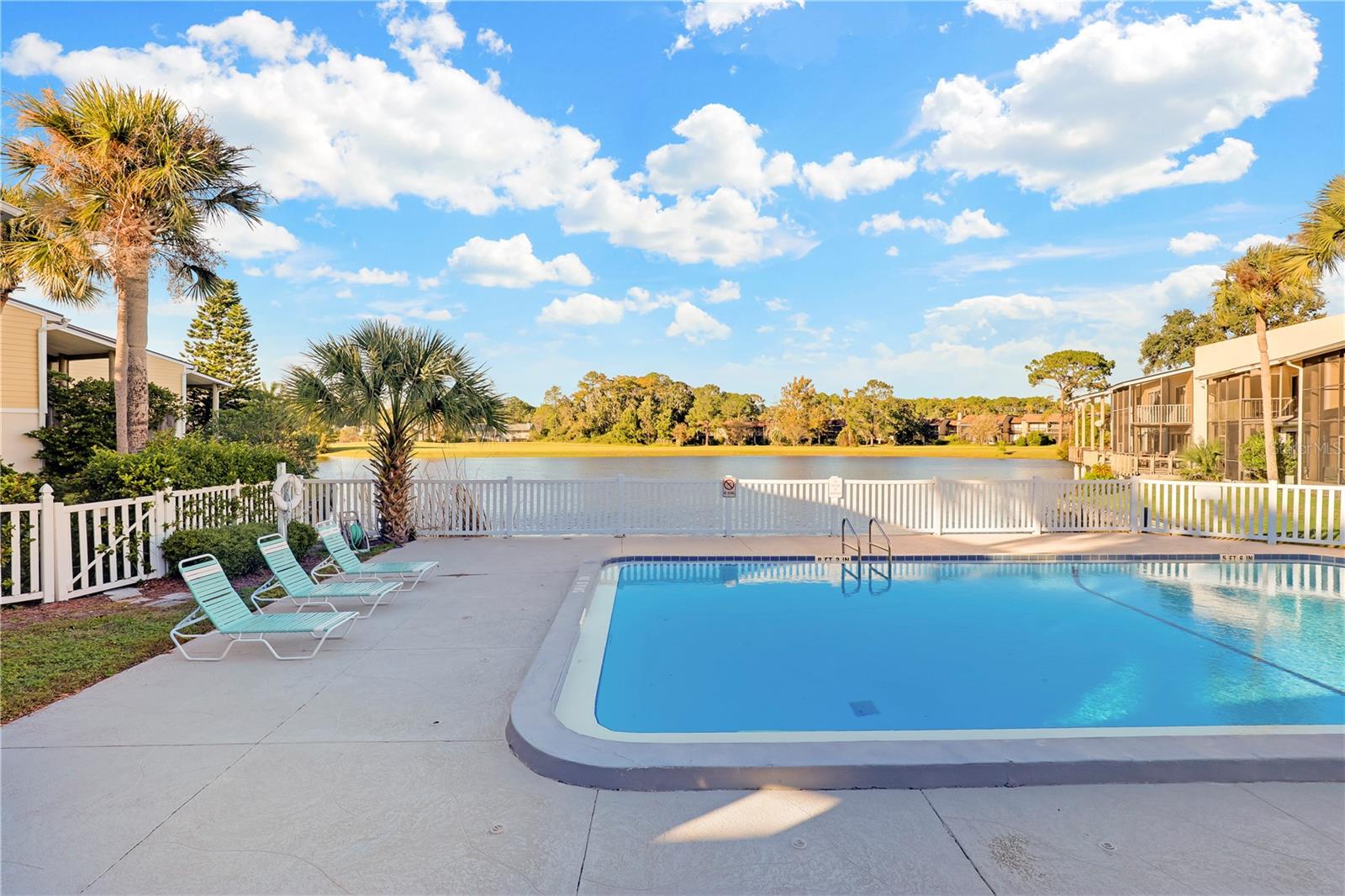 LOS LAGOS CONDO - Residential