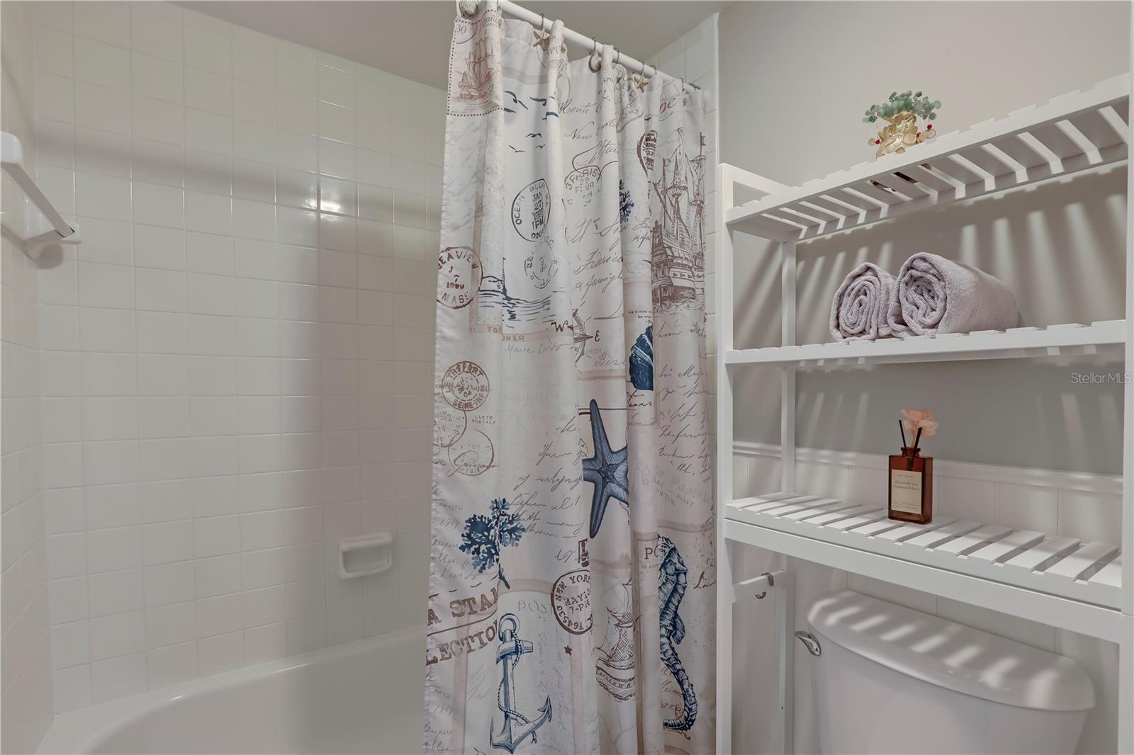 LOS LAGOS CONDO - Residential