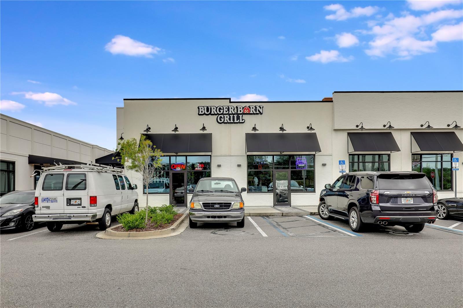 LOS LAGOS CONDO - Residential