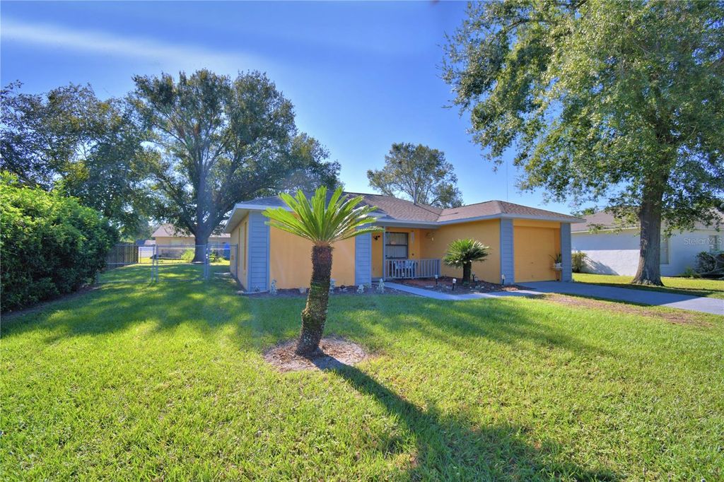 Photo of 132 Kings Pond Avenue, Winter Haven, FL 33880 (MLS # P4936732)