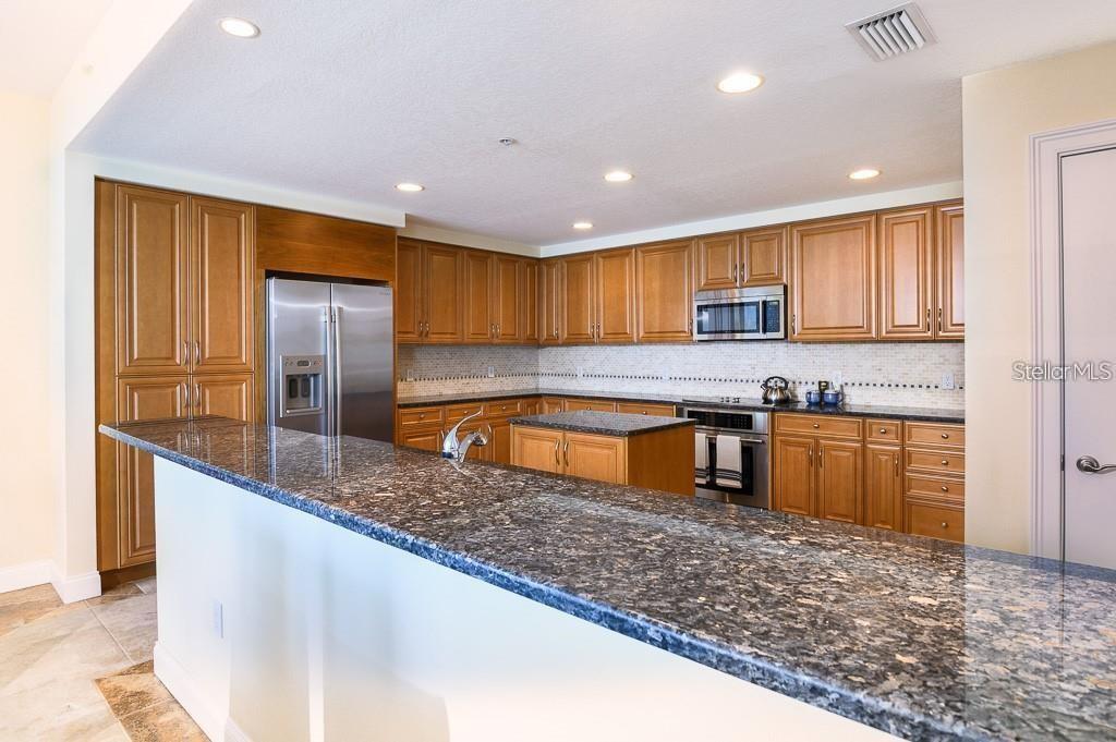 RIVIERA DUNES - Residential