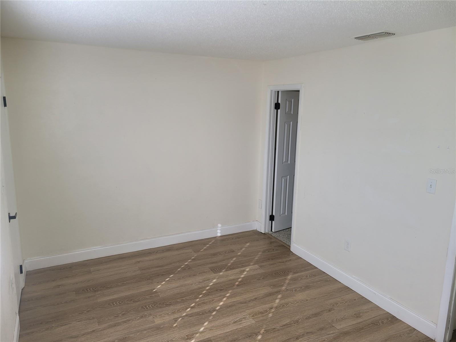 DOVEHILL - Residential Lease