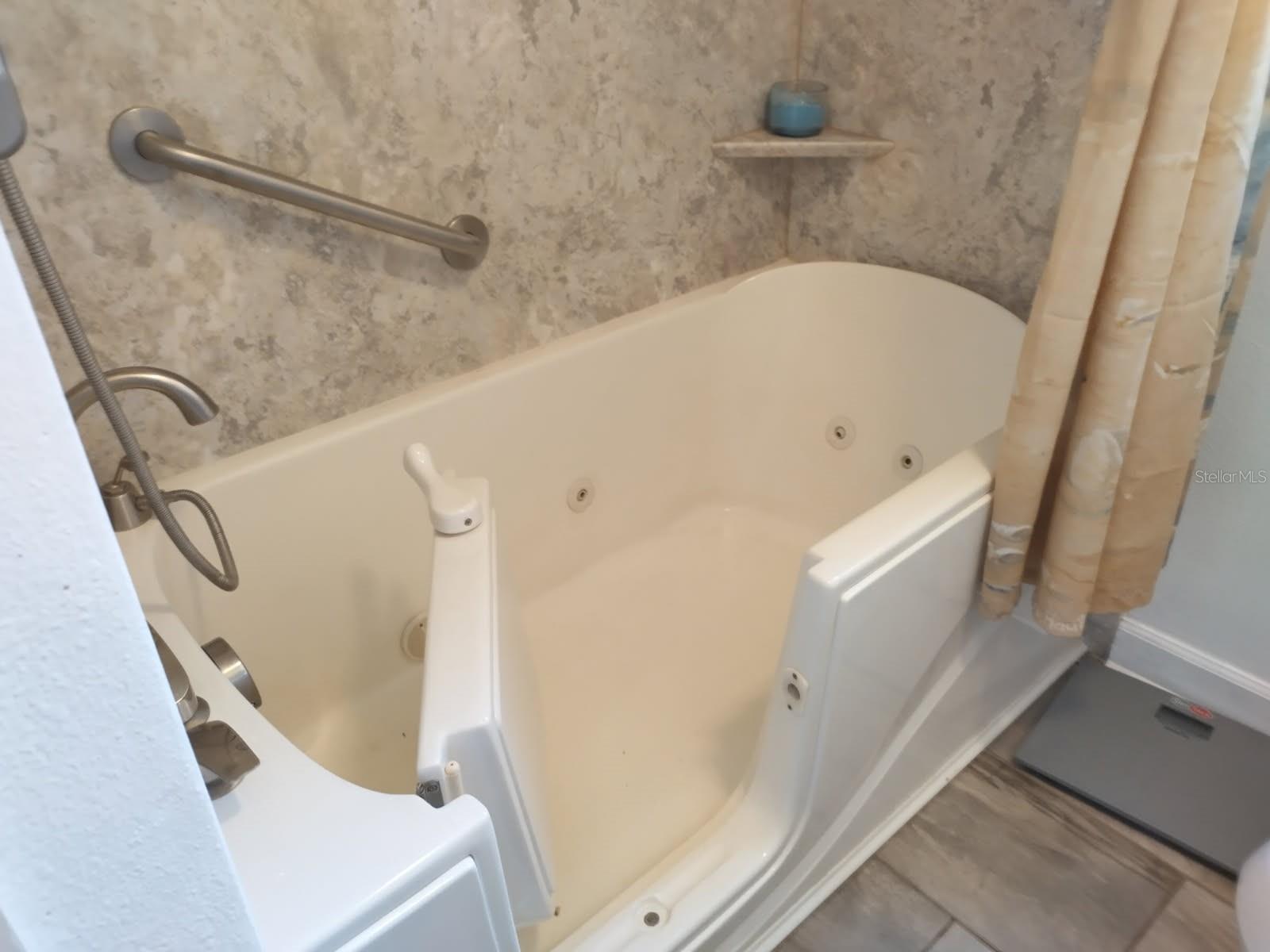 PASADENA GARDENS GULFVIEW SEC - Residential