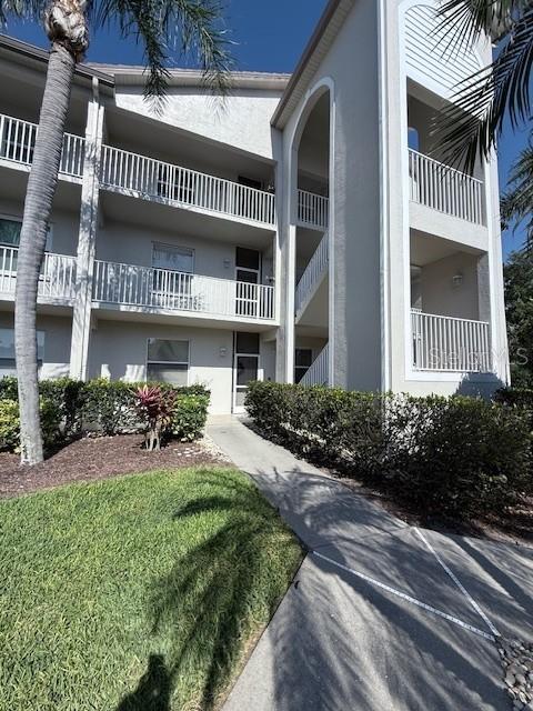 Available May through November. Turnkey Furnished Condo in Stoneybrook Golf & Tennis Community.
Welcome to your perfect getaway in the vibrant, amenity-rich Stoneybrook community! Available rental from May through November, this ground-floor condo offers peaceful golf course views and an unbeatable location.
Relax on your private lanai overlooking the newly remodeled , challenging 18-hole championship golf course completely renovated and redesigned by Kipp Schultes , or get active with access to golf, tennis or pickleball and live your best life. Just steps from the Terraces pool and pickleball court, and a short walk to the Stoneybrook Country Cub & Restaurant, you'll enjoy a full suite of amenities including the fitness center, main pool, hot tub, and a variety of social activities.
Inside, the open-concept floor plan features a bright, fully remodeled kitchen with ample counter space and natural light, perfect for entertaining while staying connected to the living area and enjoying views of the course. The primary bedroom includes a king-size bed, walk-in closet, golf course view, and an en-suite bathroom with a walk-in shower. A cozy guest room with a queen bed, in-unit washer/dryer, and a convenient carport just steps from the front door complete the package.
This condo is fully turnkey furnished—just bring your suitcase and start living the resort lifestyle you deserve!
Close to the beautiful beaches and all Sarasota has to offer. Sorry no pets.