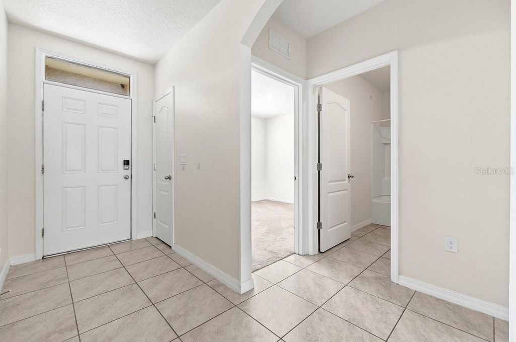 Photo of 920 Summer Glen Drive, Winter Haven, FL 33880 (MLS # L4959598)