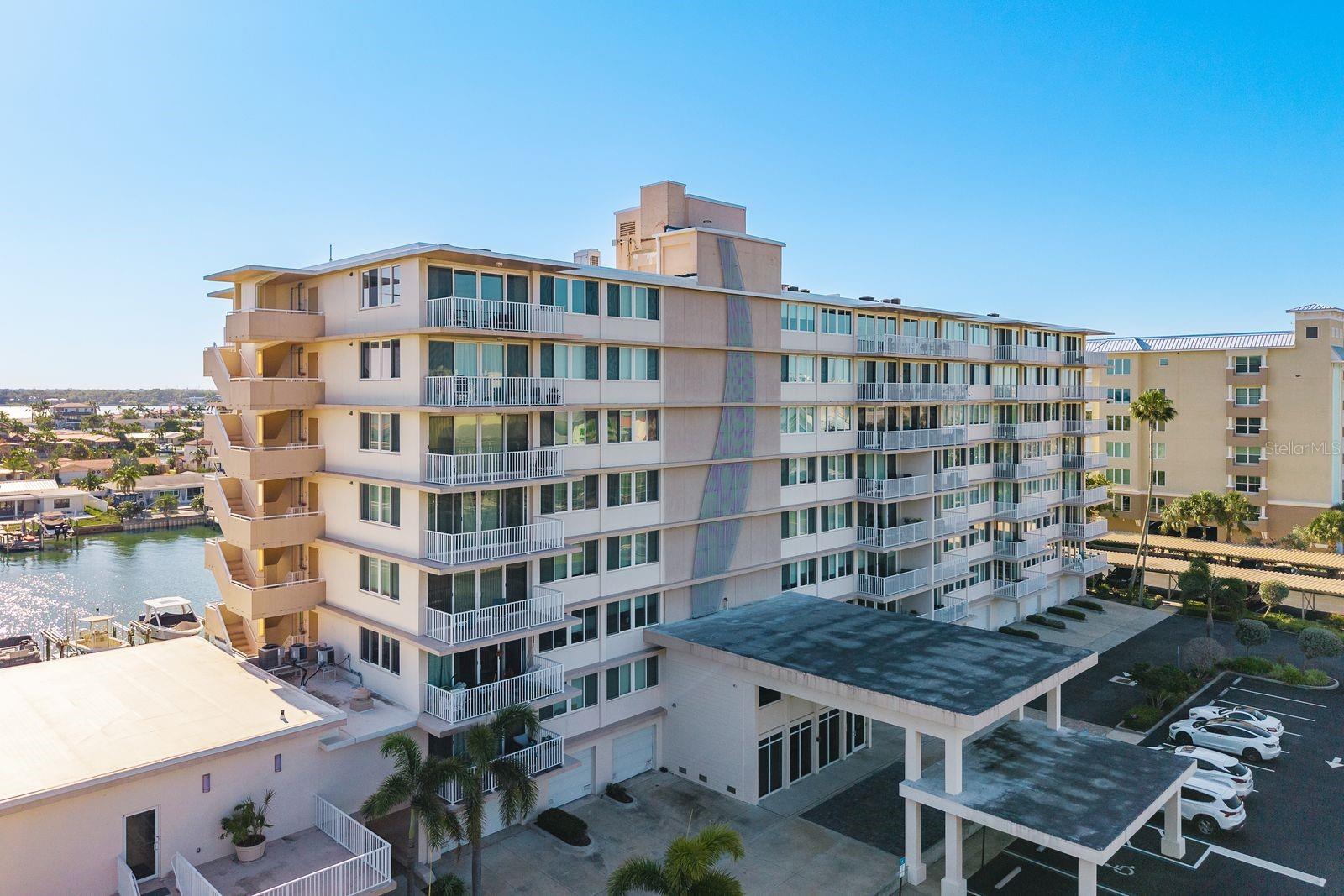 223 ISLAND WAY 2D