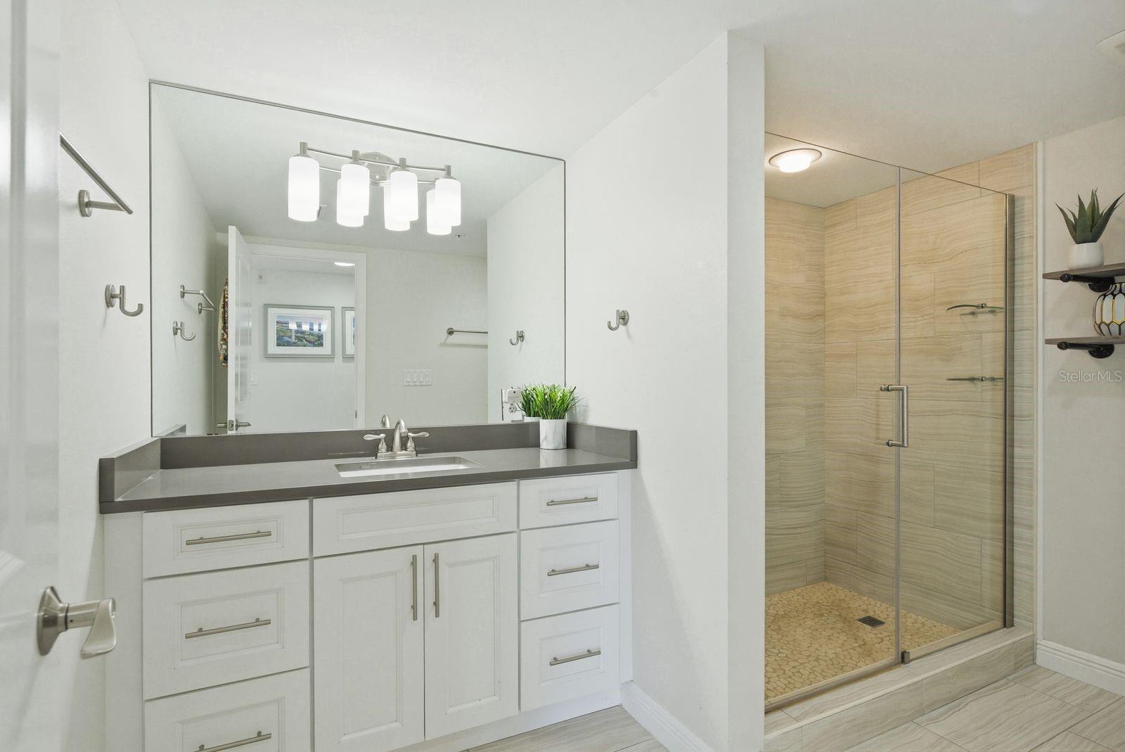 ISLAND WAY TOWERS CONDO - Residential