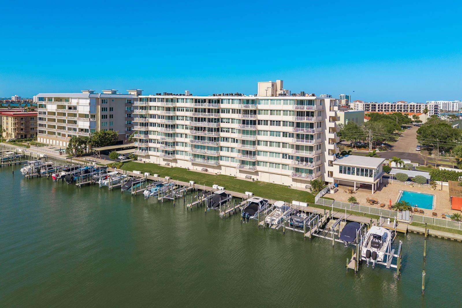 ISLAND WAY TOWERS CONDO - Residential
