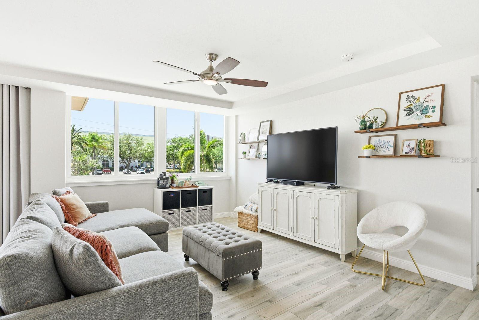 ISLAND WAY TOWERS CONDO - Residential