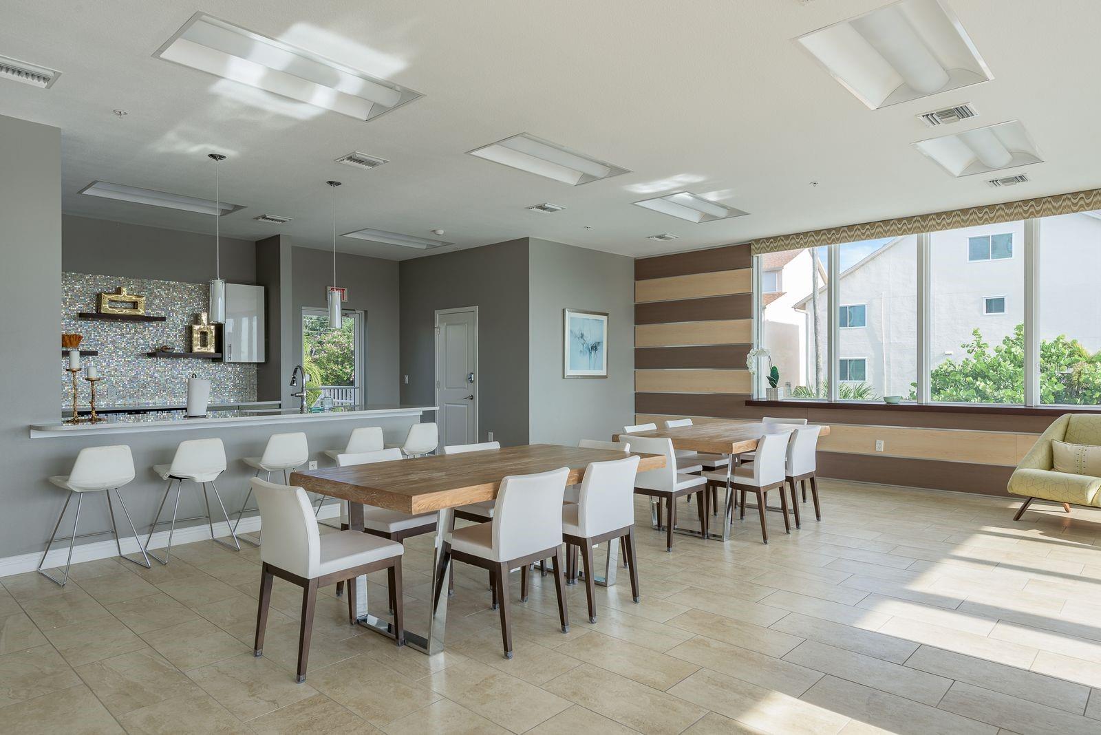 ISLAND WAY TOWERS CONDO - Residential